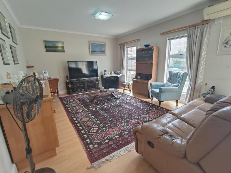 2 Bedroom Property for Sale in Sonkring Western Cape